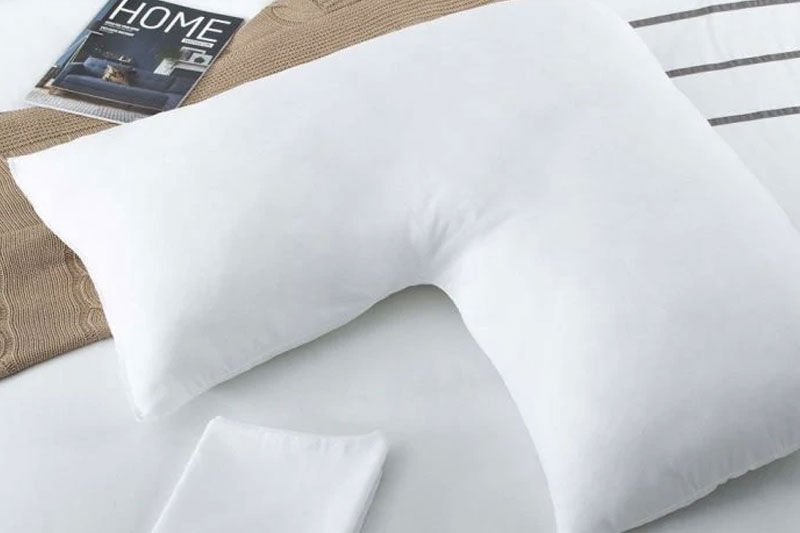 v-shaped-pillow