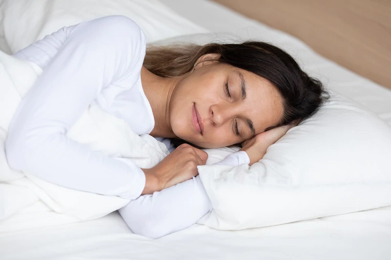 How to Sleep on a Memory Foam Pillow